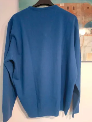 Jersey hombre cuello pico azul