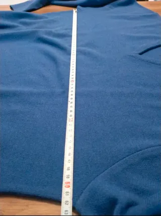 Jersey hombre cuello pico azul