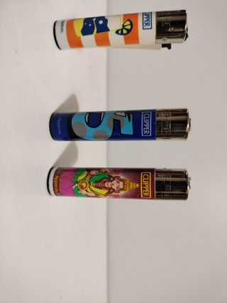 Pack 36 • 4 Accendini Clipper