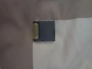 Nintendo DS Plata/Blanco Cargador y R4 de regalo