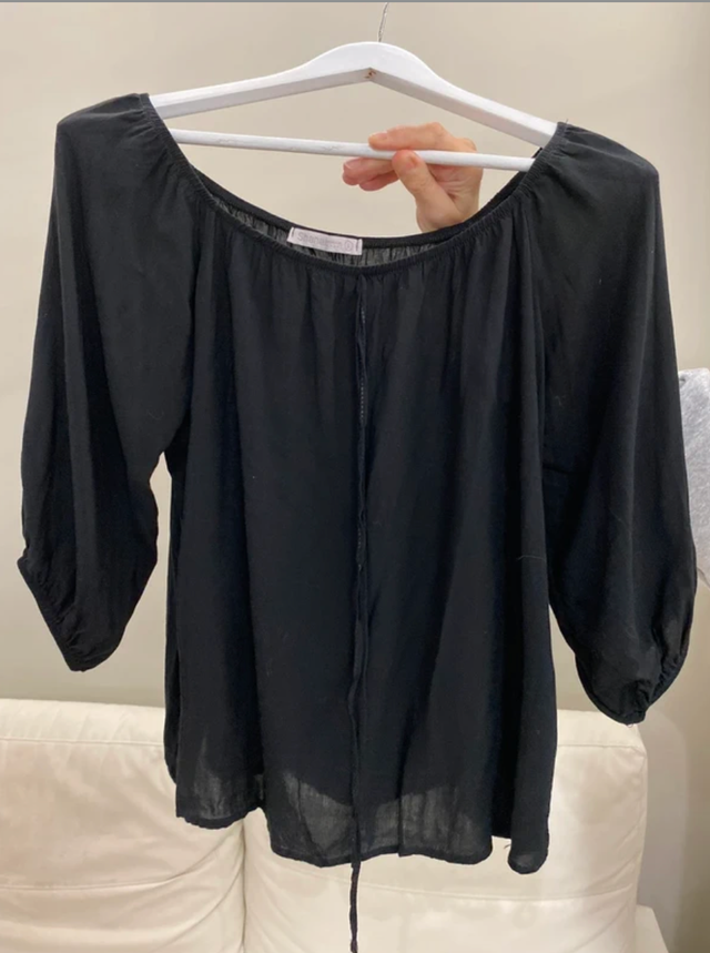 Blusa negra manga larga