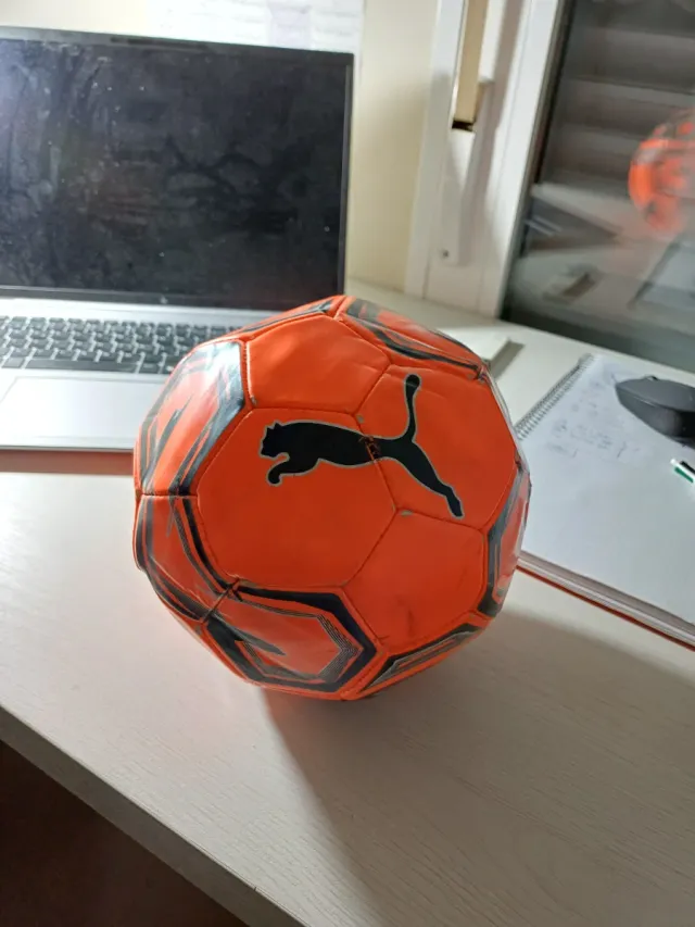 4 Balones de fútbol