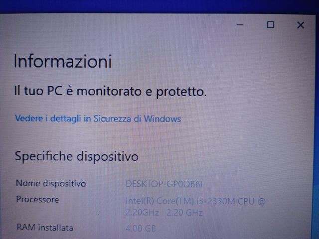 Notebook Sony Vaio Intec core i3-2330 M CPU