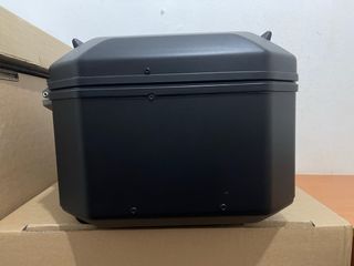 Top Case Shad Terra 48 Negro