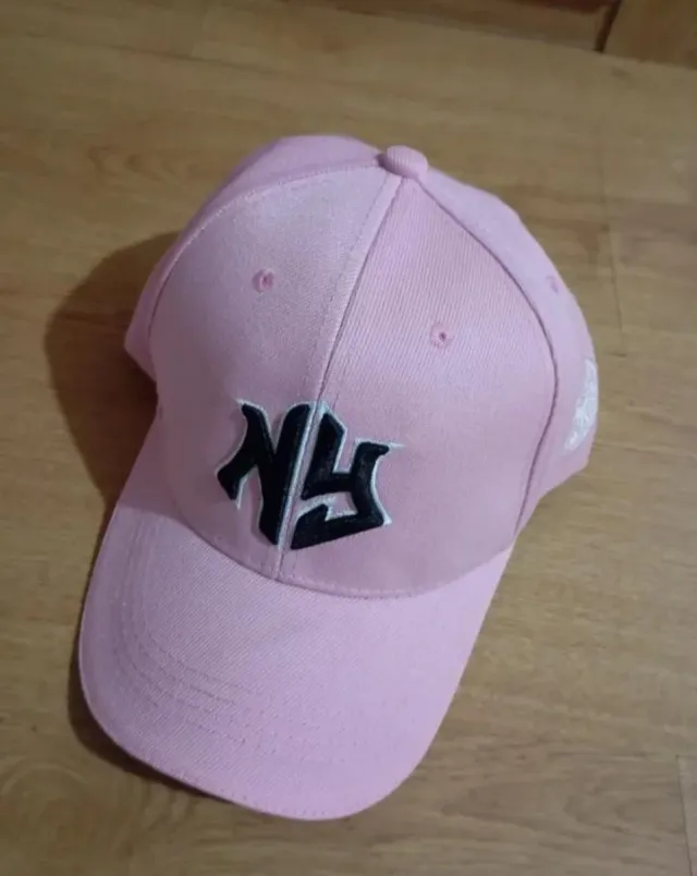 Gorra rosa NY