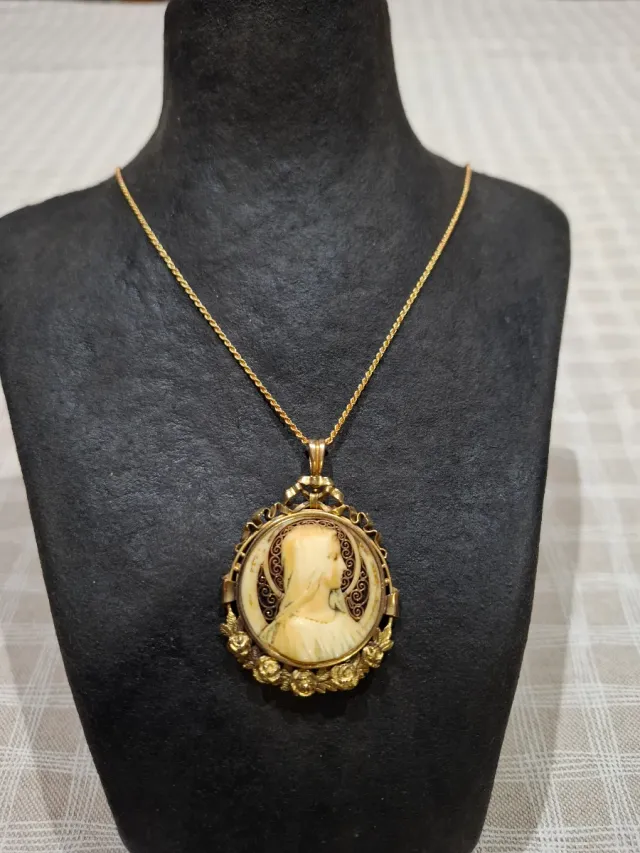 Medalla Art Déco Oro 18kl Pieza Centenaria