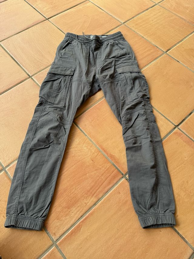 Pantalones cargo H&M grises