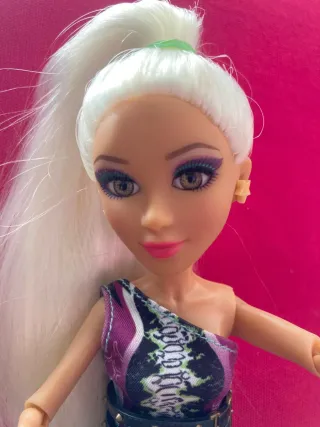 Muñeca Camryn Coyle