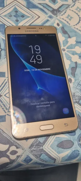 Samsung Galaxy J5 Dorado - Buono Stato