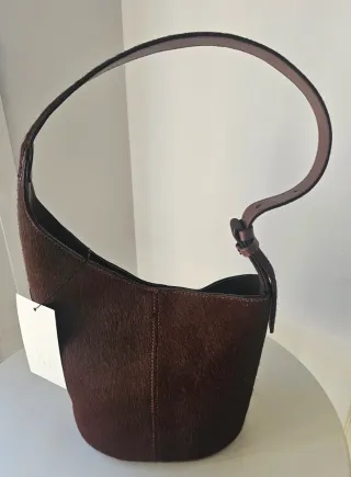 Bolso de piel tipo saca marrón