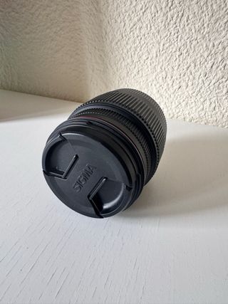 Objetivo Sigma 18-200mm para Nikon y Canon