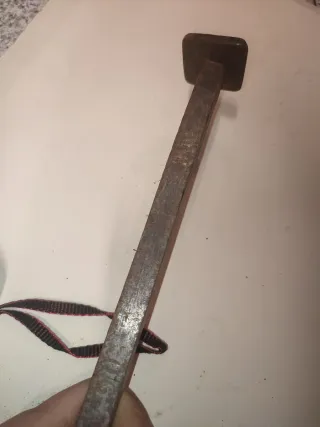 Báscula romana antigua de hierro peso max 100 kg