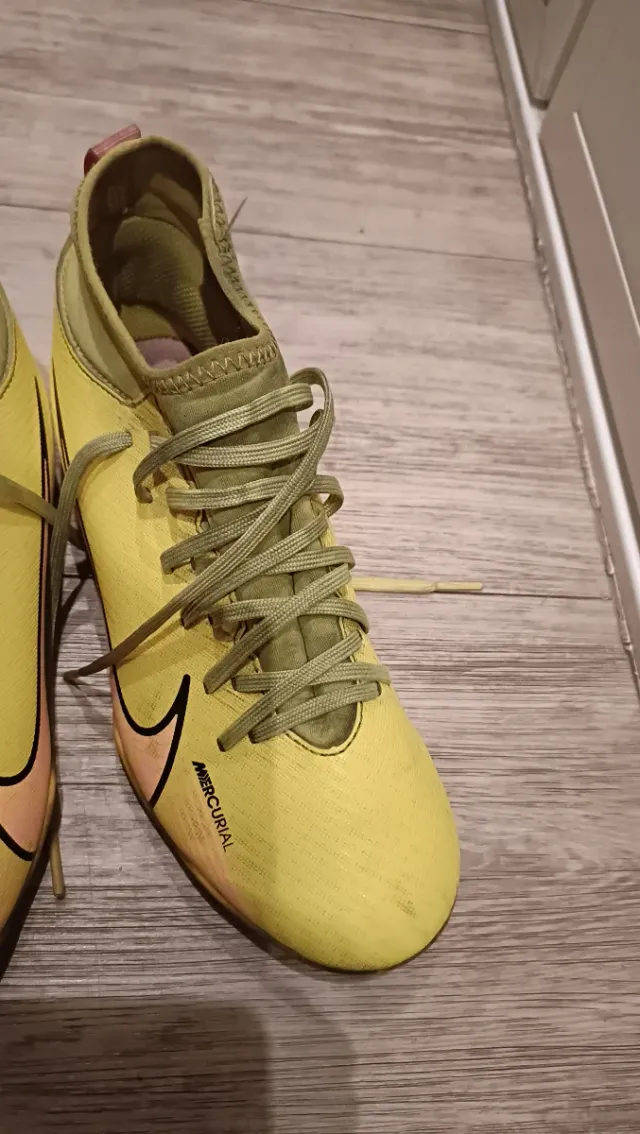 Botas de fútbol Nike Mercurial Amarillas