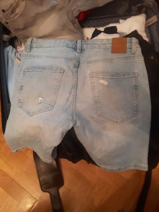 Pantalón vaquero corto Bershka T38