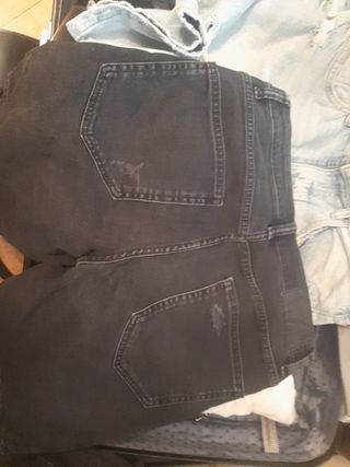Pantalón vaquero corto Bershka T38