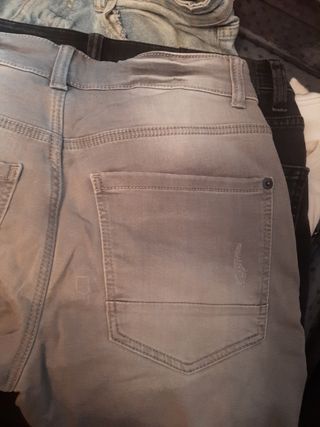 Pantalón vaquero corto Bershka T38