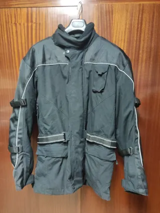 Chaqueta de moto negra