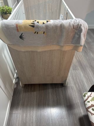 Cuna de bebé con colchón incluido