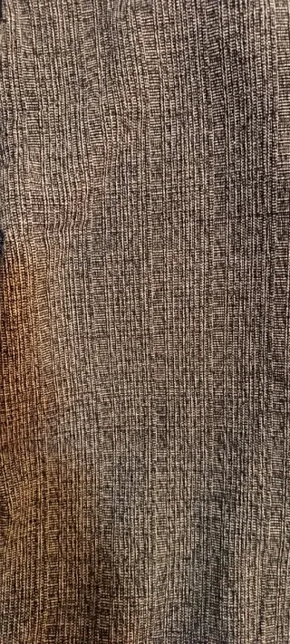 Pantalones jaspeados grises y negros