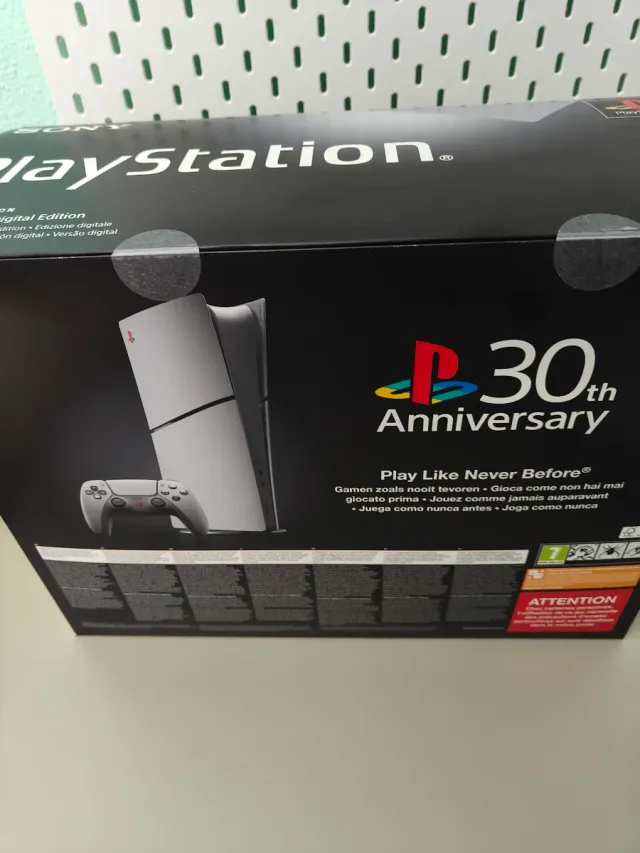 PlayStation 5 Edizione 30° Anniversario NUOVA