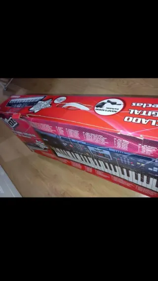 Teclado casi sin usar