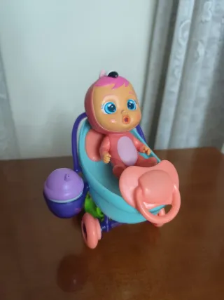 Bebé Llorón Flamenco con Cochecito y Chupete