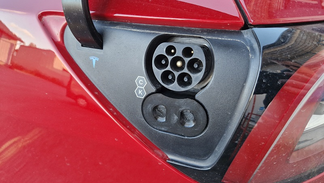 Cubierta CCS Tesla Model 3/Y