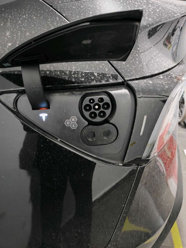 Cubierta CCS Tesla Model 3/Y