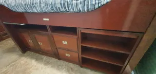 Urge! Dormitorio compacto modular juvenil.