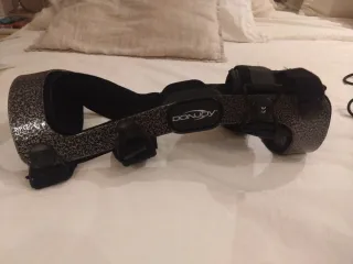 Rodillera derecha talla M Donjoy Armor LCA Menisco