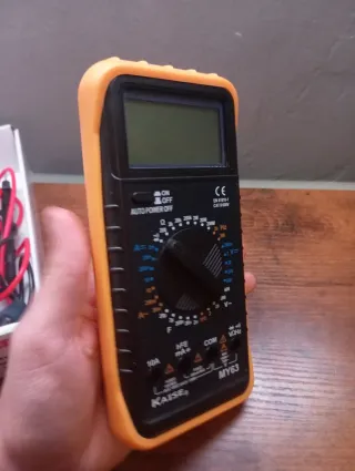 Multímetro Digital