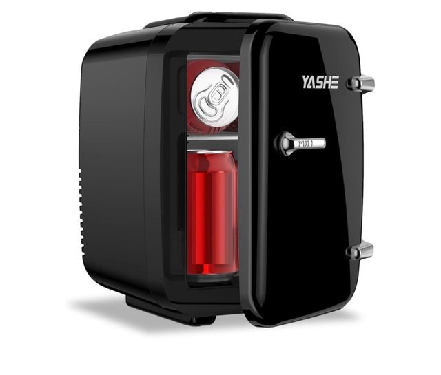 Mini nevera cosmética negra