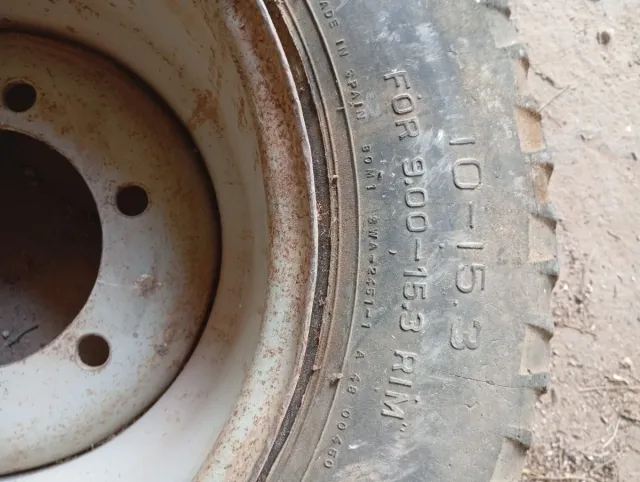Rueda 10-15.3 para remolque agrícola