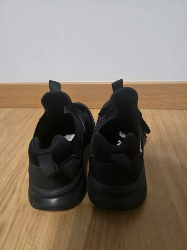 Zapatillas Puma Negras