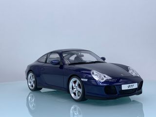 1:18 Porsche 911 -996.2 Carrera 4S año 2002 GT938
