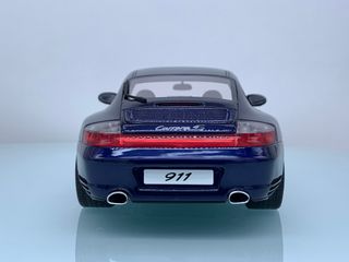 1:18 Porsche 911 -996.2 Carrera 4S año 2002 GT938