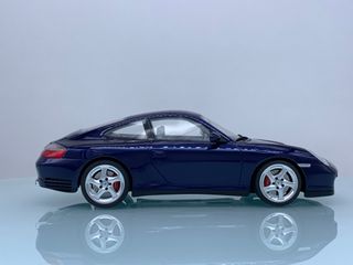 1:18 Porsche 911 -996.2 Carrera 4S año 2002 GT938