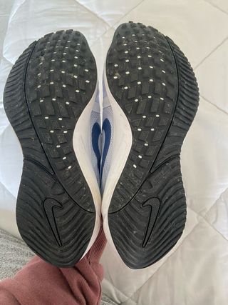 Nike Vomero 16 Bambas Azul y Blanco