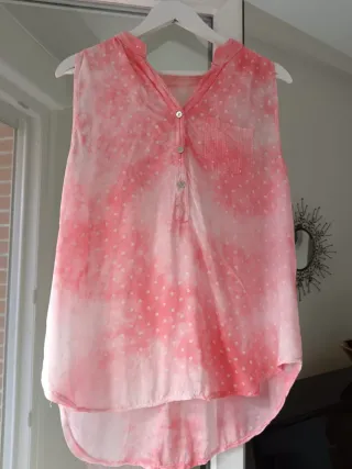 Blusa coral de lunares