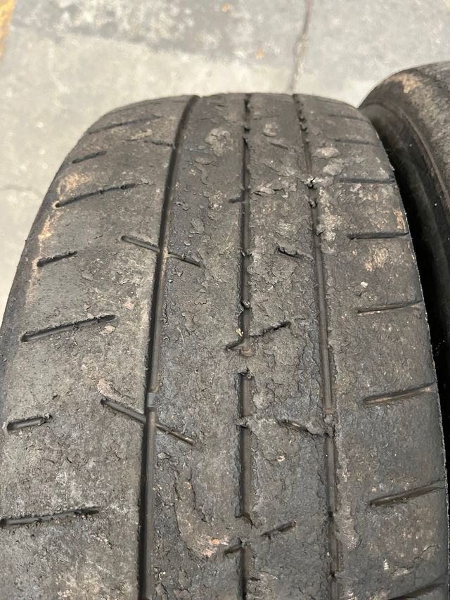 Slicks Hankook T53 R14