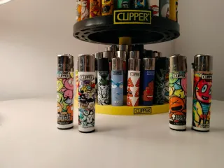 Pack 40 • 4 Accendini Clipper