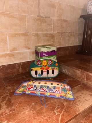 Pianos de juguete para bebés