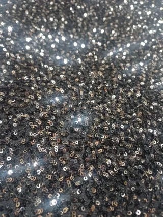Vestido Negro con Lentejuelas negras plateadas