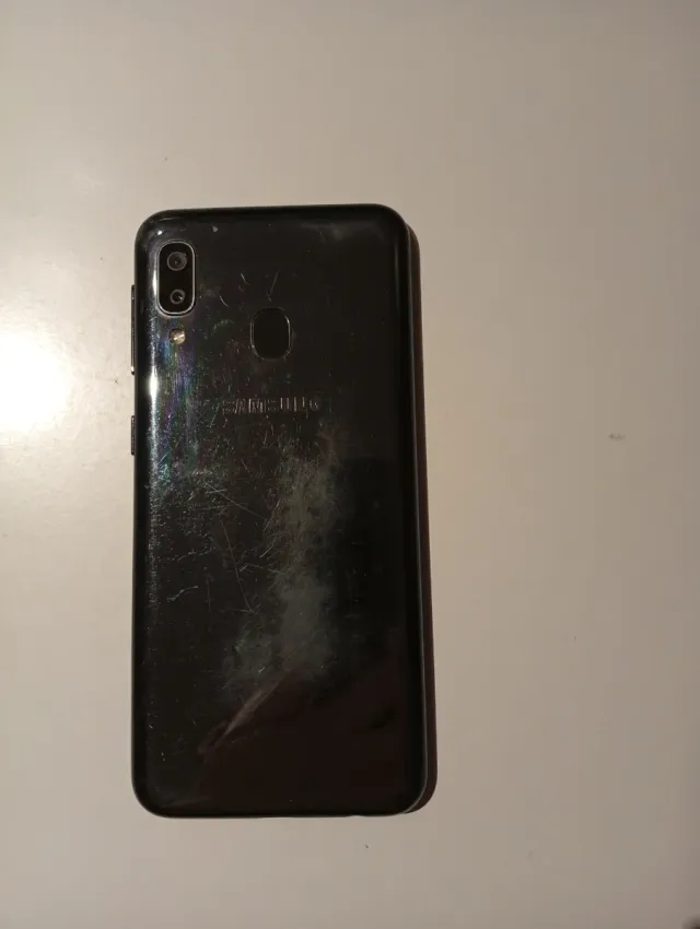 Telefono Samsung Galaxy A20e 32GB Rom e 3GB Ram