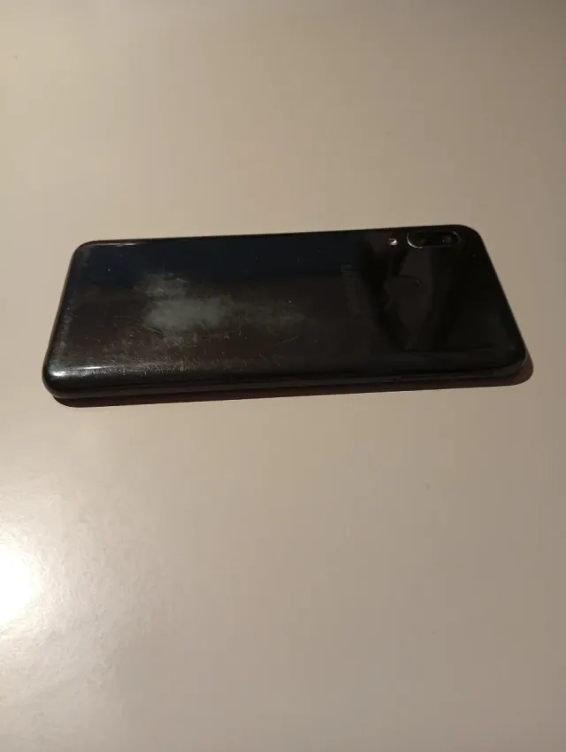 Telefono Samsung Galaxy A20e 32GB Rom e 3GB Ram