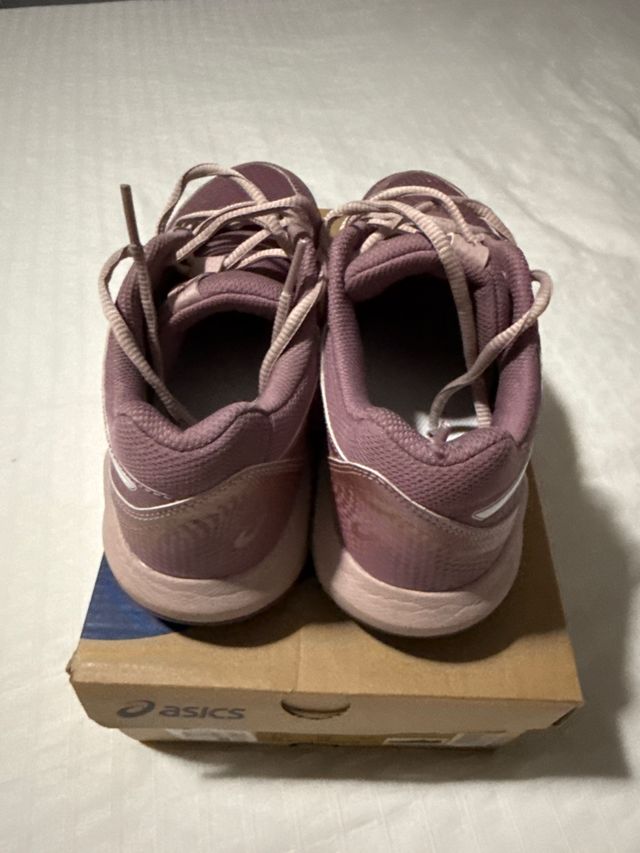 Zapatillas Asics Pádel Mujer Moradas. Talla 39