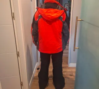 Chaqueta de esquí Schoffel roja y negra