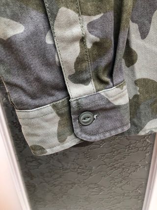 Camisa Pull&Bear Camuflaje Talla M
