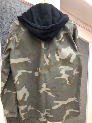 Camisa Pull&Bear Camuflaje Talla M