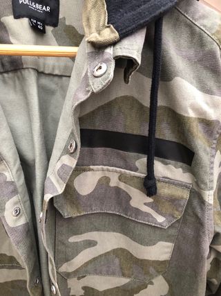 Camisa Pull&Bear Camuflaje Talla M